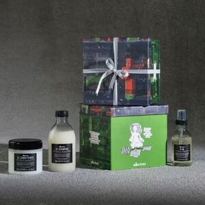 Davines OI Traditional Holiday Box Set- NWT